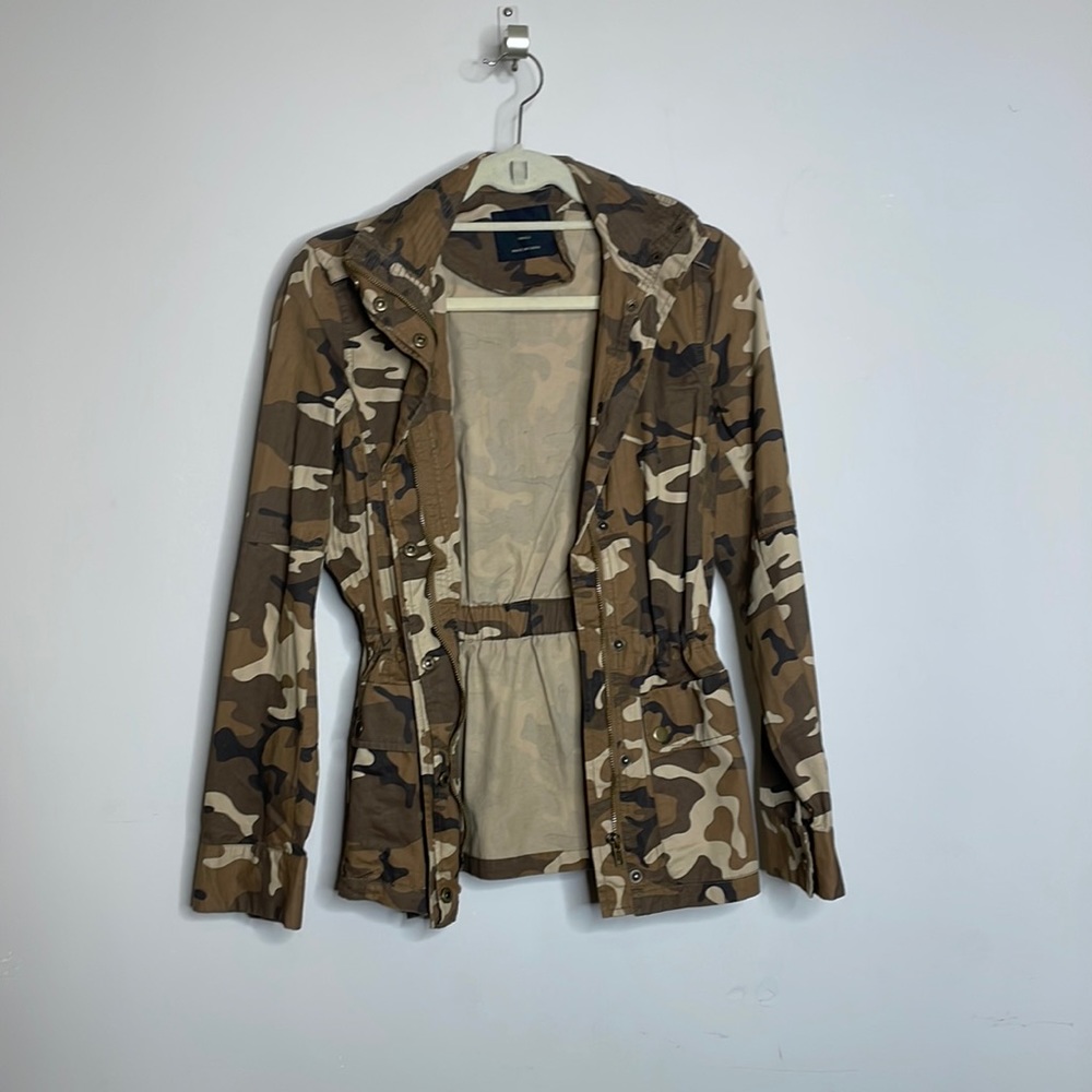 Never worn camo jacket!